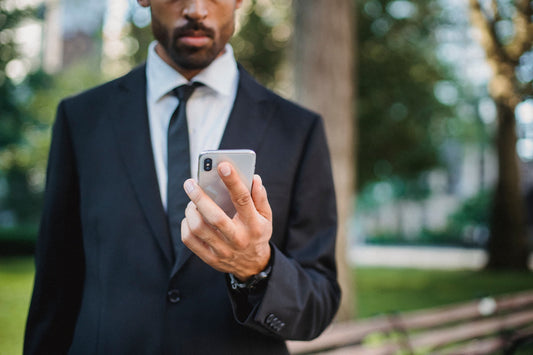 When to Order Groomsmen Suits: A Wedding Planning Timeline