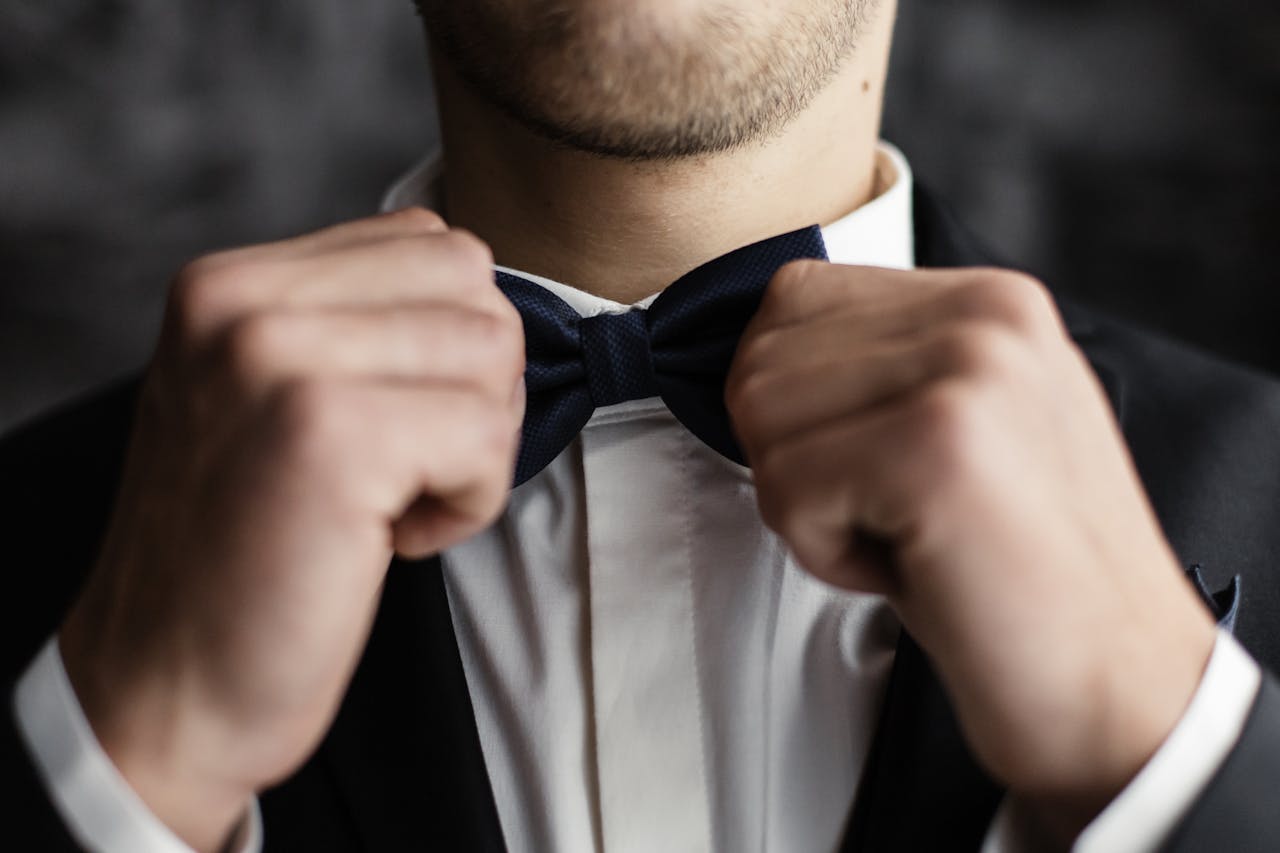 Best Wedding Tuxedos for Grooms in 2026: Colors, Styles & Tips