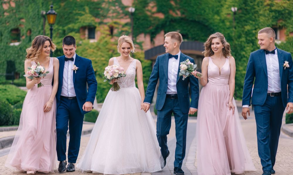 Creative Ways To Coordinate Groomsmen and Bridesmaids